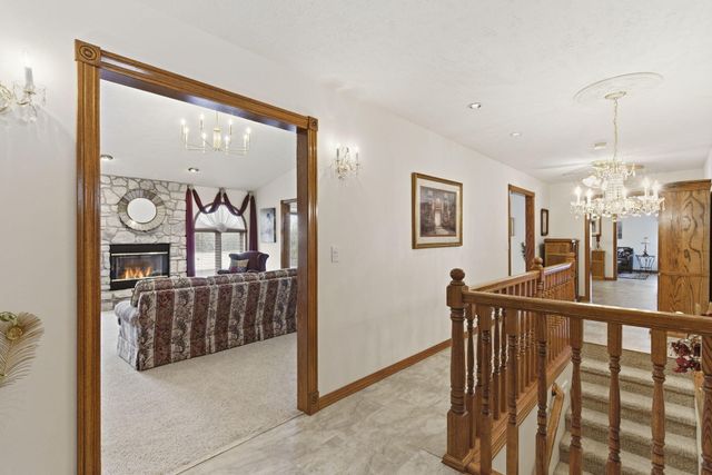 575 Holiday Acres Circle, Branson West, MO 65737