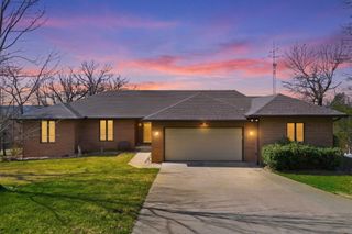 575 Holiday Acres Circle, Branson West, MO 65737