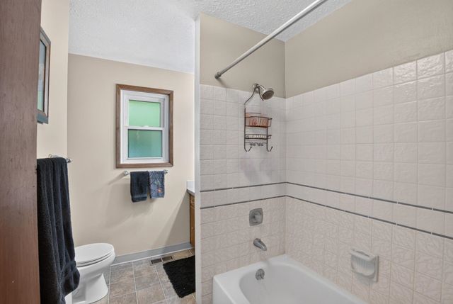 10117 N LARCHWOOD St, Spokane, WA 99208