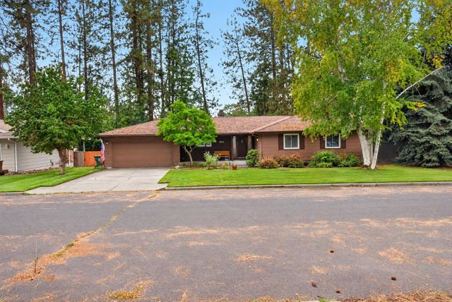 10117 N LARCHWOOD St, Spokane, WA 99208