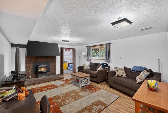 10117 N LARCHWOOD St, Spokane, WA 99208