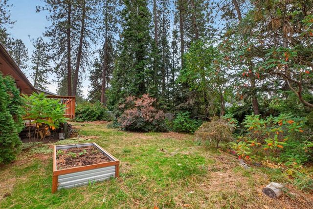 10117 N LARCHWOOD St, Spokane, WA 99208