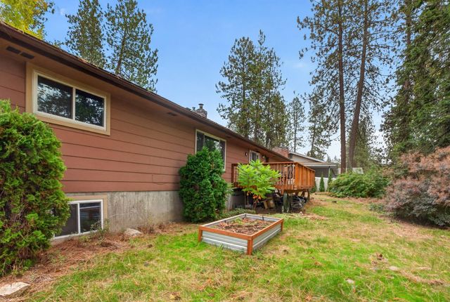 10117 N LARCHWOOD St, Spokane, WA 99208
