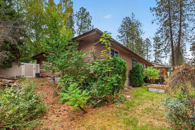 10117 N LARCHWOOD St, Spokane, WA 99208
