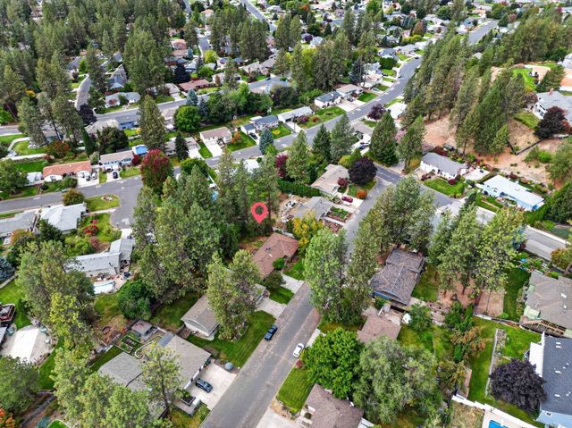 10117 N LARCHWOOD St, Spokane, WA 99208