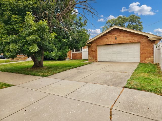 8059 S Sawyer Avenue, Chicago, IL 60652