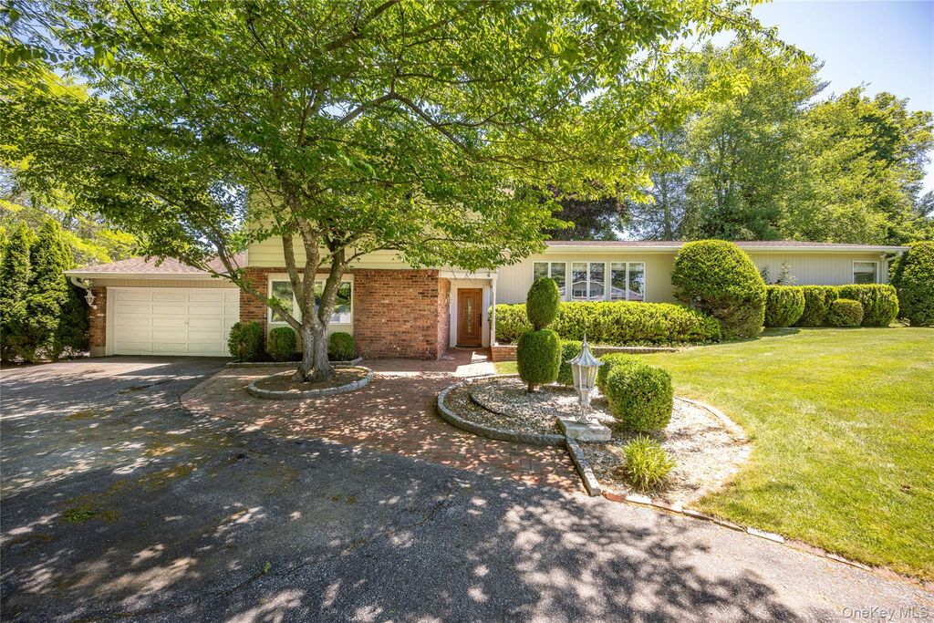 12 Lark Avenue, White Plains, NY 10607
