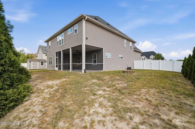 910 Highgrove Drive, Spring Lake, NC 28390