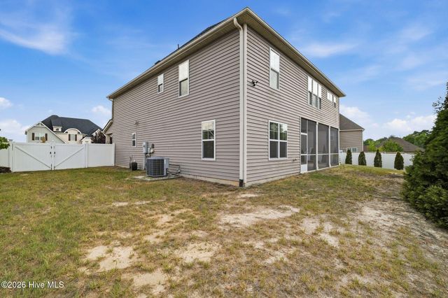 910 Highgrove Drive, Spring Lake, NC 28390