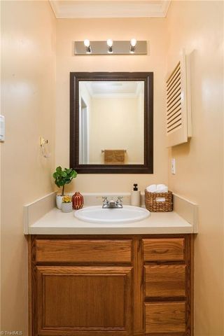 1117 Fairway Drive, Yadkinville, NC 27055