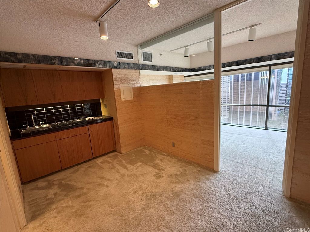 1188 Bishop Street 2712, Honolulu, HI 96813