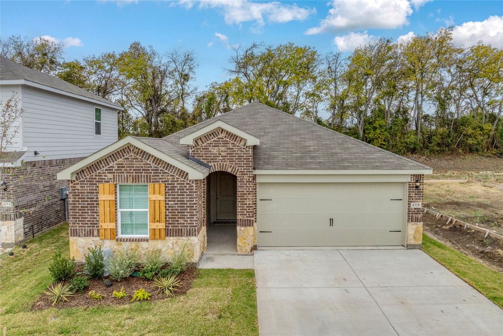 4318 Carnation Drive, Sherman, TX 75090