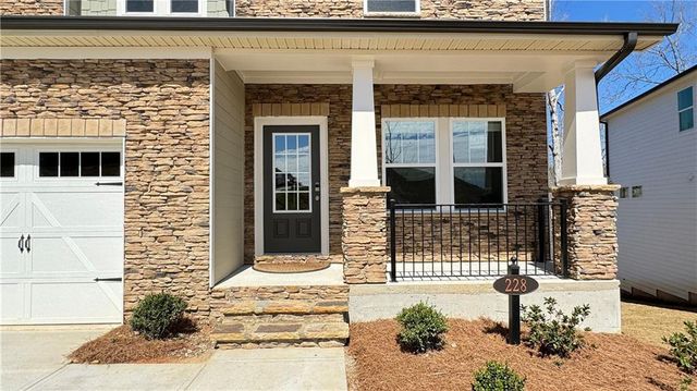 228 Water Oak Way, Dawsonville, GA 30534