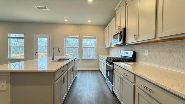 228 Water Oak Way, Dawsonville, GA 30534
