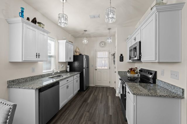 305 Cornhusker Dr., Conway, SC 29526