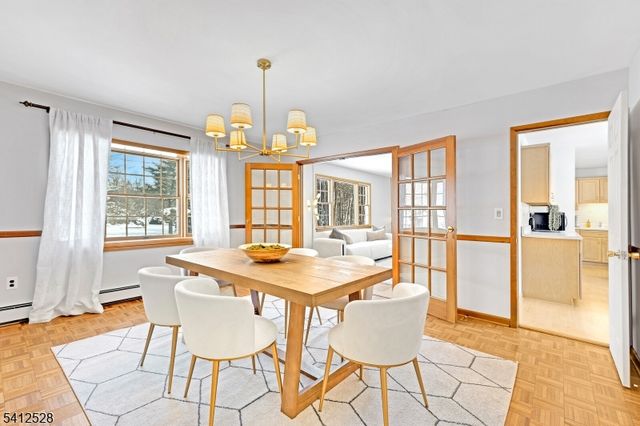 52 Valleyview Rd, Warren Twp., NJ 07059