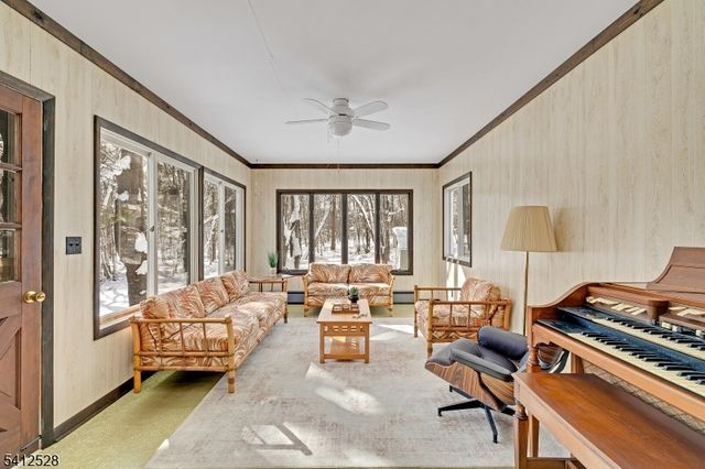 52 Valleyview Rd, Warren Twp., NJ 07059