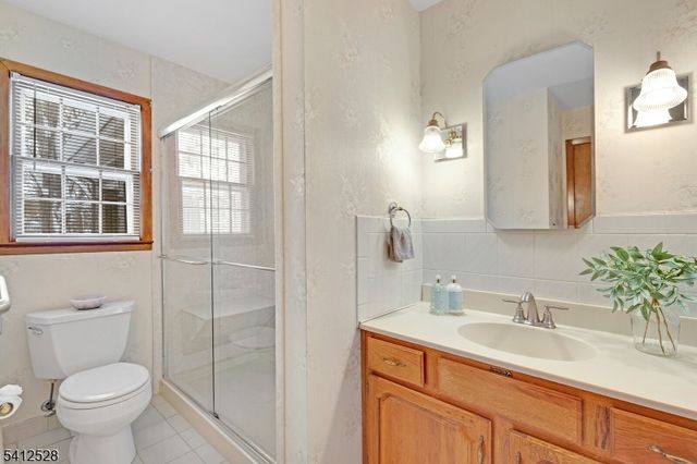 52 Valleyview Rd, Warren Twp., NJ 07059