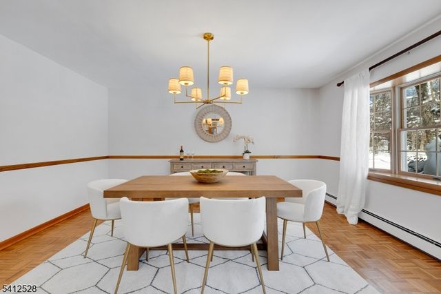 52 Valleyview Rd, Warren Twp., NJ 07059