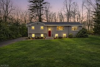 52 Valleyview Rd, Warren Twp., NJ 07059