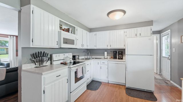 8231 Wyoming Pass, Fort Wayne, IN 46815