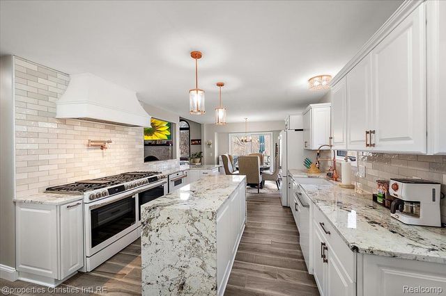 5160 Old Mill Road, Oakland Charter Township, MI 48306