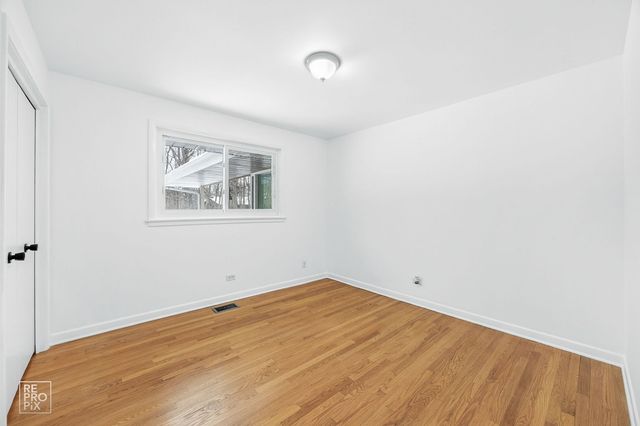 23670 N Elm Road, Lincolnshire, IL 60069