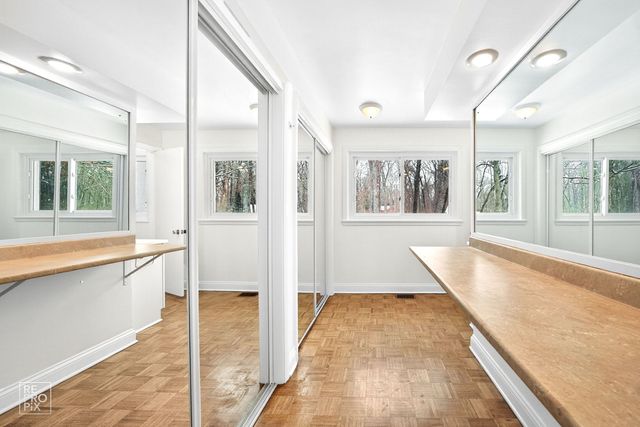 23670 N Elm Road, Lincolnshire, IL 60069