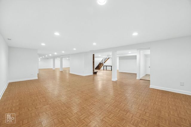 23670 N Elm Road, Lincolnshire, IL 60069