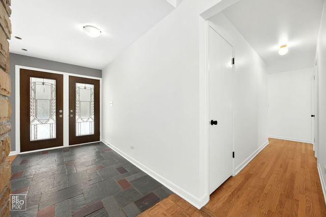 23670 N Elm Road, Lincolnshire, IL 60069