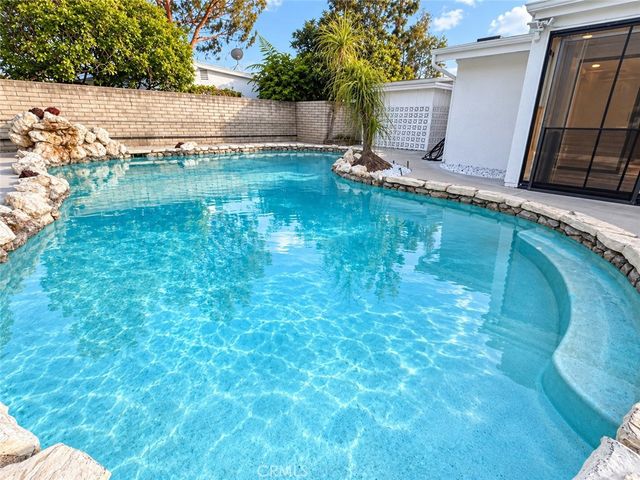 1420 Belleau Road, Glendale, CA 91206