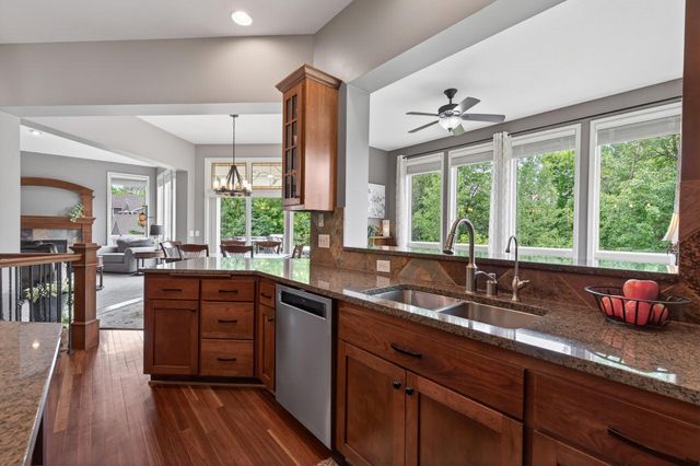7320 Everest Lane N, Maple Grove, MN 55311