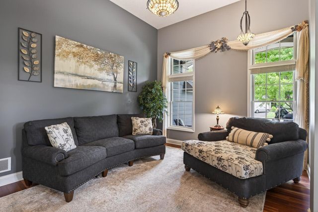 7320 Everest Lane N, Maple Grove, MN 55311