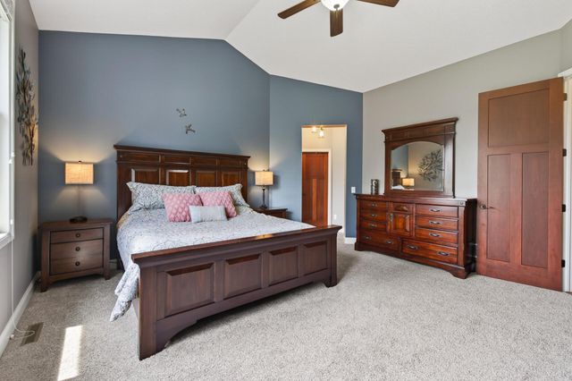 7320 Everest Lane N, Maple Grove, MN 55311