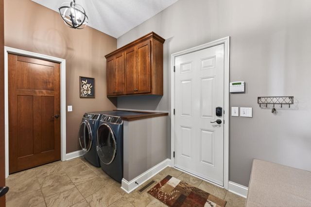 7320 Everest Lane N, Maple Grove, MN 55311