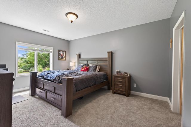 7320 Everest Lane N, Maple Grove, MN 55311