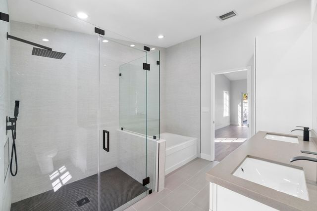 6000 NW 63 Place, Parkland, FL 33067