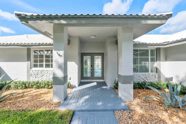 6000 NW 63 Place, Parkland, FL 33067