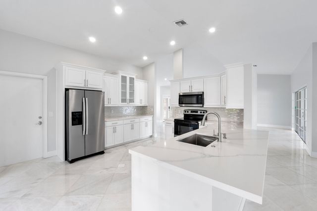 6000 NW 63 Place, Parkland, FL 33067