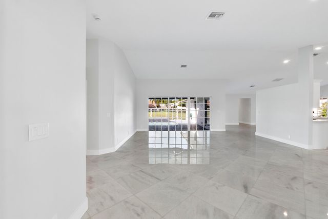 6000 NW 63 Place, Parkland, FL 33067