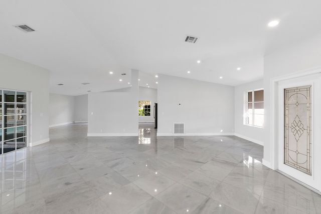 6000 NW 63 Place, Parkland, FL 33067