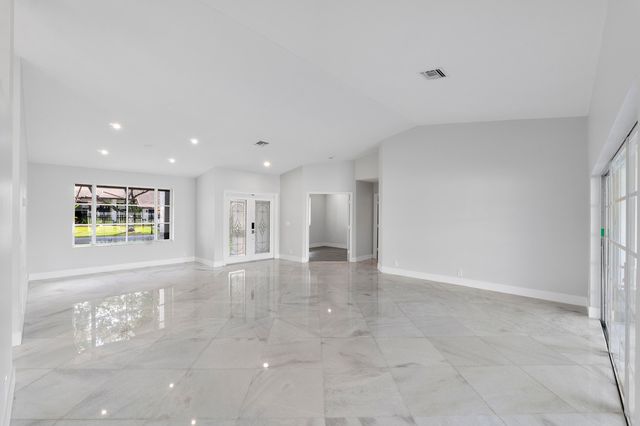 6000 NW 63 Place, Parkland, FL 33067