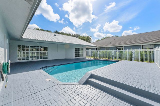 6000 NW 63 Place, Parkland, FL 33067