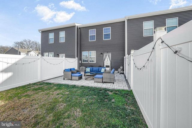 69 PEREGRINE WAY, Burlington, NJ 08016