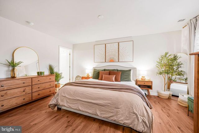 69 PEREGRINE WAY, Burlington, NJ 08016