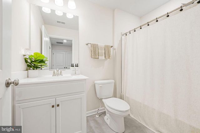 69 PEREGRINE WAY, Burlington, NJ 08016