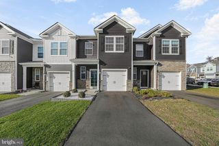 69 PEREGRINE WAY, Burlington, NJ 08016