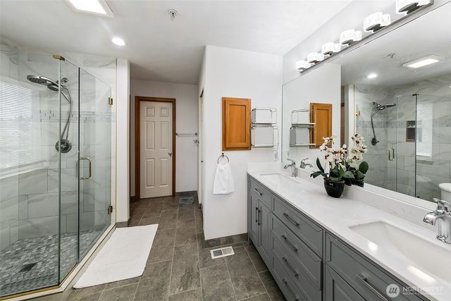 18014 81st Lane NE, Kenmore, WA 98028