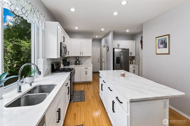 18014 81st Lane NE, Kenmore, WA 98028