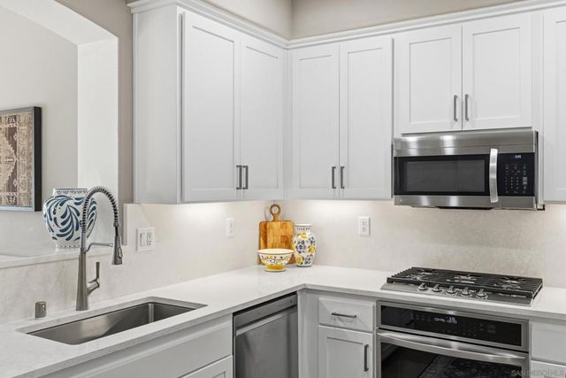 2702 Piantino Cir, San Diego, CA 92108